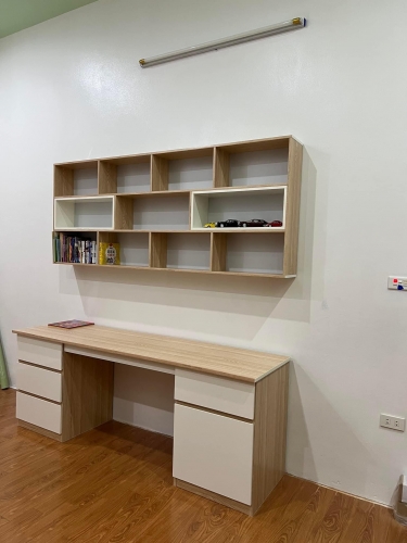 Bàn làm việc nhựa cao cấp
