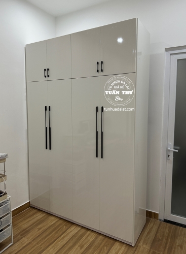 Tủ 4 cánh cao 2.4m